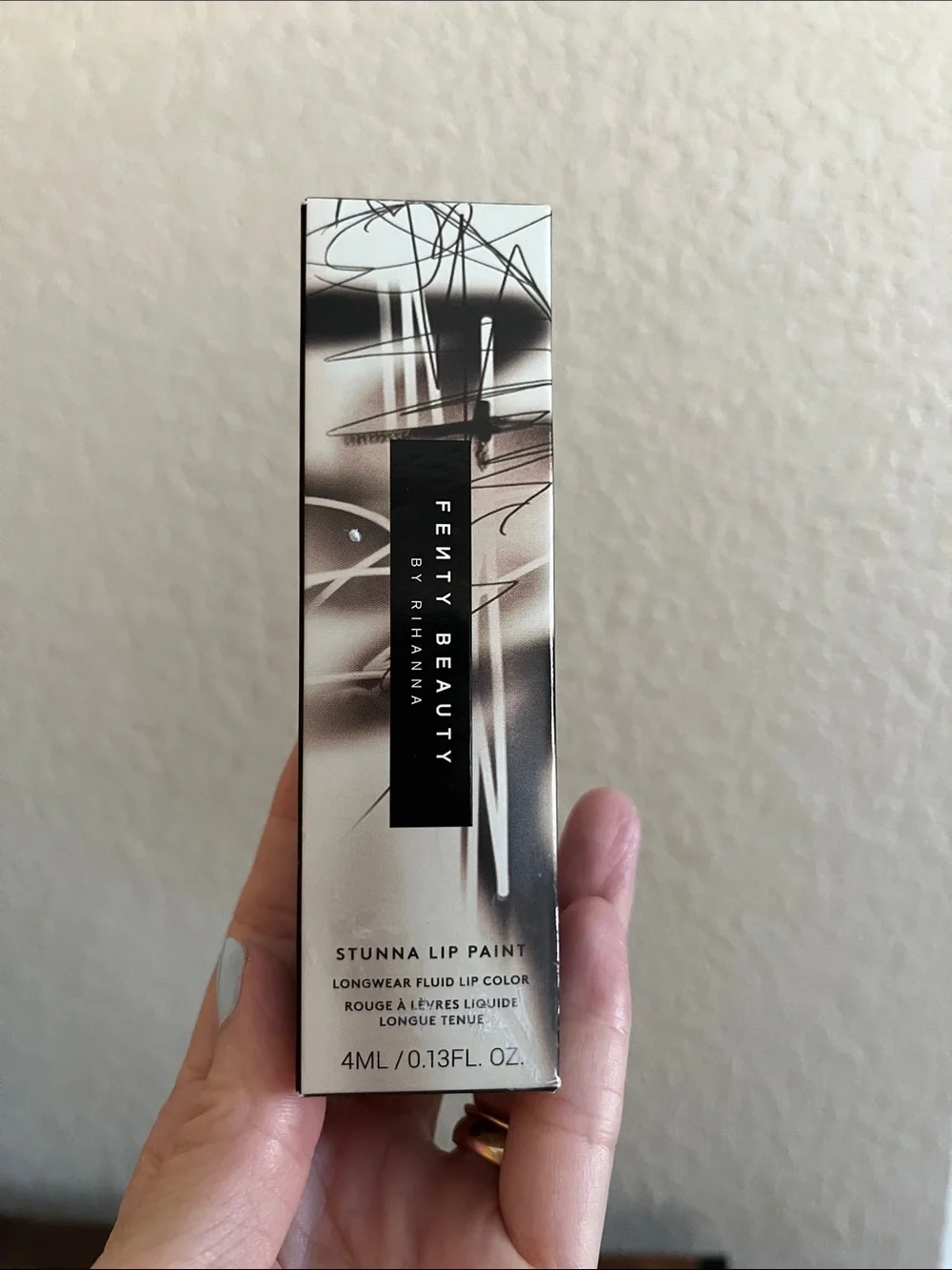 🆕 Fenty Beauty Stunna Lip color, Uncuffed